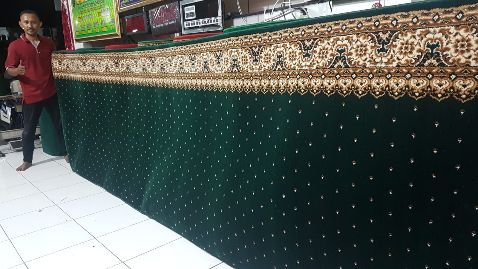 9 Tips Memilih Karpet Masjid Tepat untuk Kenyamanan Ibadah